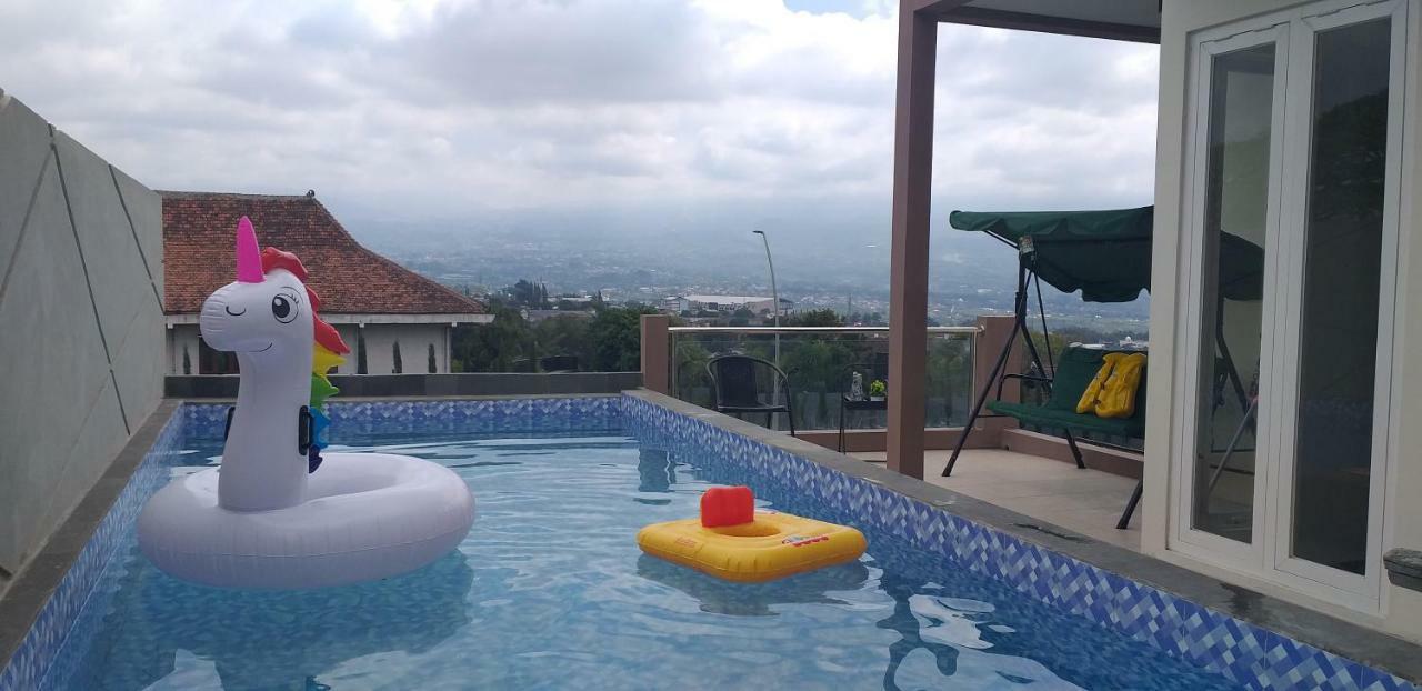 Villa Oemah Arma Rinjani 2 Batu  Esterno foto